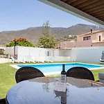 Vila Casa La Rueda With Pool