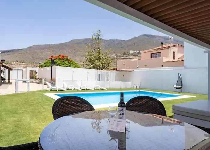 Villa Casa La Rueda With Pool