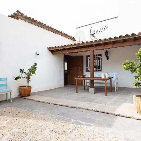 Villa Casa La Rueda With Pool