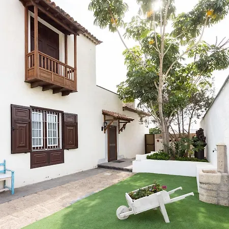 Villa Casa La Rueda With Pool