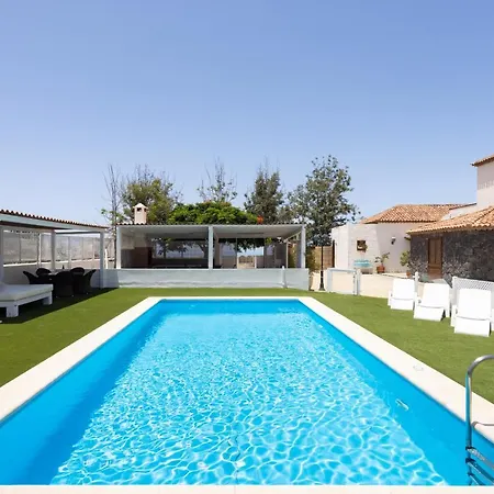 Casa La Rueda With Pool Costa Adeje (Tenerife)