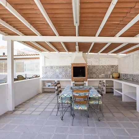 Villa Casa La Rueda With Pool