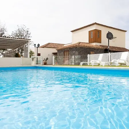 Villa Casa La Rueda With Pool