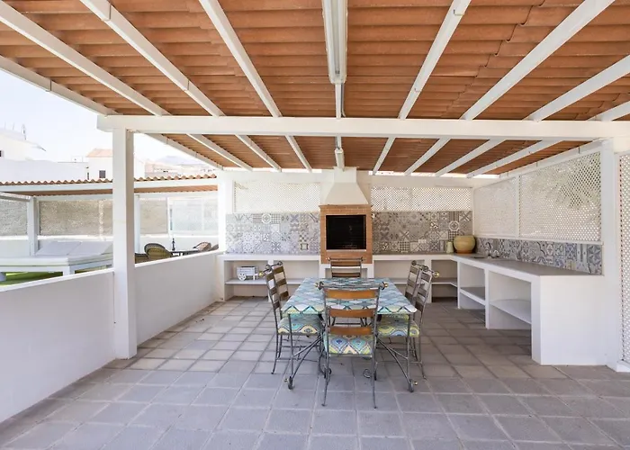 Villa Casa La Rueda With Pool